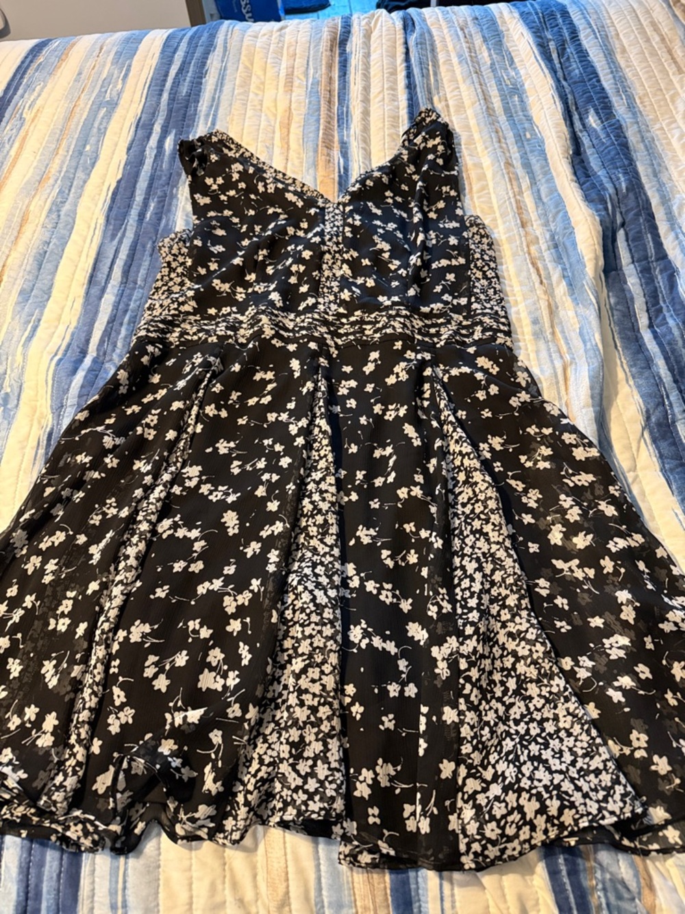 Simply Vera Vera Wang Black & White Floral Mini Dress